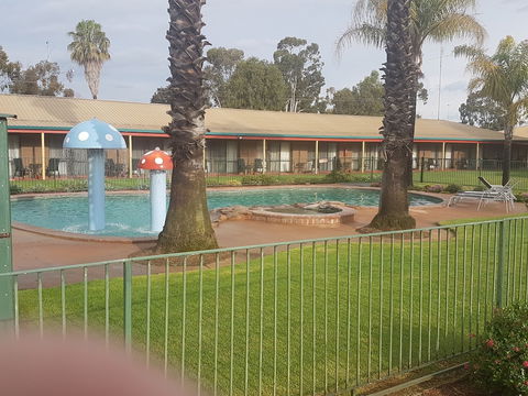 Barooga Country Inn Motel - Accommodation Guide 0