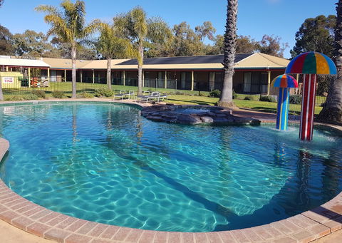 Barooga Country Inn Motel - Accommodation Guide 4