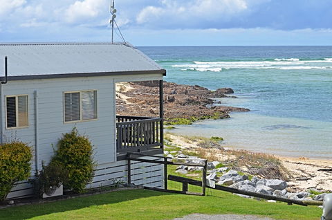 Tuross Beach Cabins & Campsites - Accommodation Asia 2