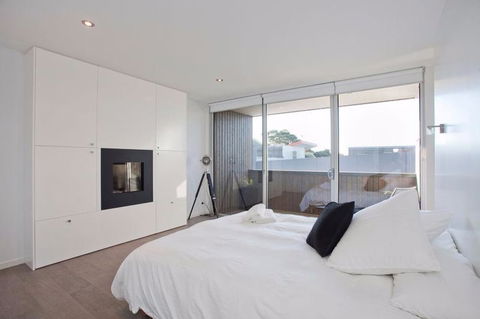 Whitewater Apartments - Accommodation Guide 6