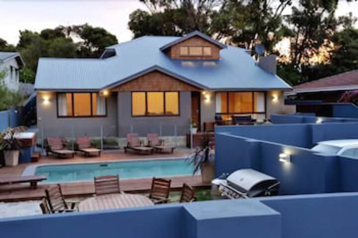 Waikiki WA Accommodation Asia