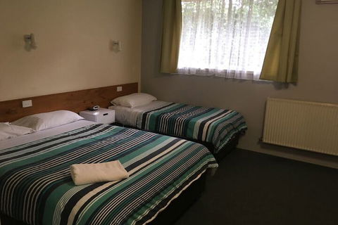 Camperdown Cascade Motel - Accommodation Guide 1