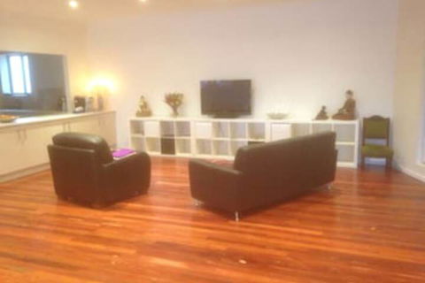 Crossroads Ecomotel - Accommodation Asia 6