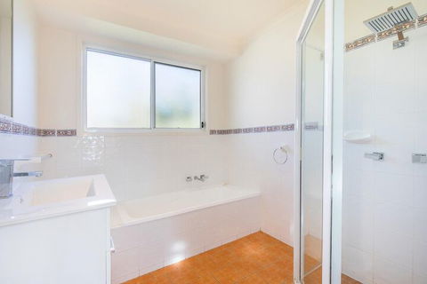 Breeze In Mollymook - Accommodation Asia 7