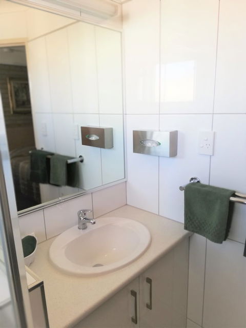 Macintyre Motor Inn - Accommodation China 5