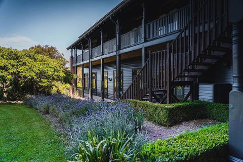 Hotel Bellinzona - Accommodation Asia 1