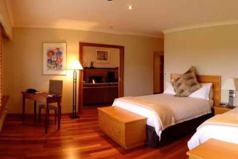 Meringa Springs - Accommodation Asia 7