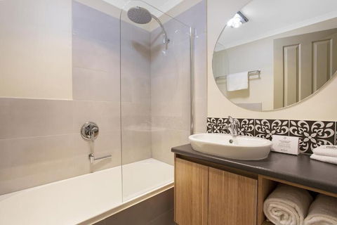 Quest Tamworth - Accommodation Guide 3