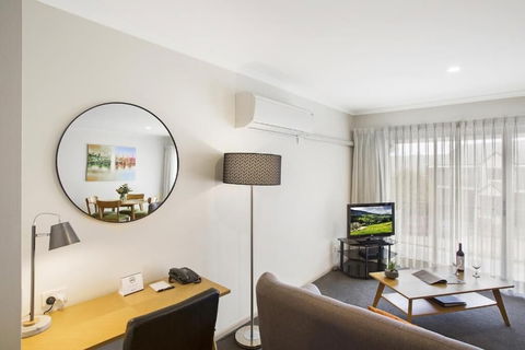 Quest Tamworth - Accommodation Guide 4