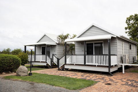 Hotel Settlers - Accommodation Guide 3