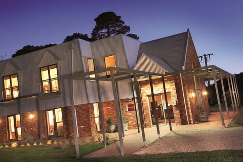 Cleveland Winery - Accommodation Asia 1