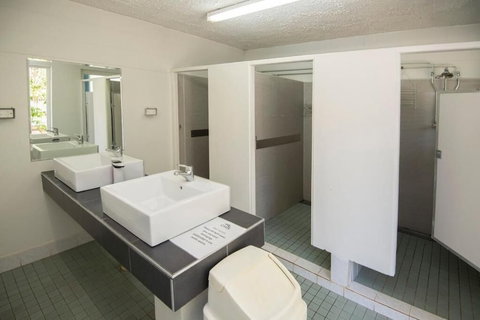 Cstay - Accommodation Guide 4