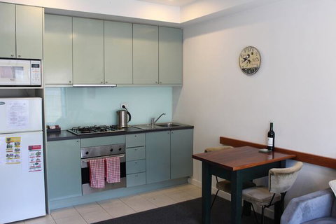 Australian Home Away At Market Square Melbourne - Accommodation Guide 4