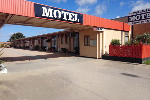 Travellers Rest Motel - Accommodation Guide 3