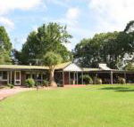 McCarthy Lake House - Accommodation Asia