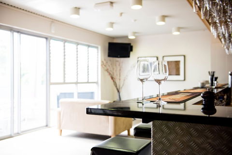 Capella Coach Inn - Accommodation Asia 6