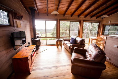 Southern Anchorage Retreat - Accommodation Asia 6