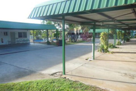 Country Road Motel - Accommodation Guide 3