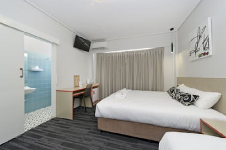 Nundah QLD Accommodation China