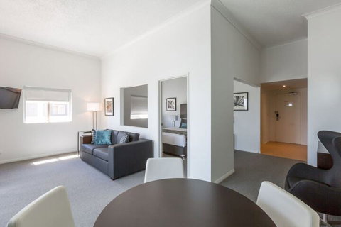 Ramada By Wyndham Hope Harbour - Accommodation Asia 5