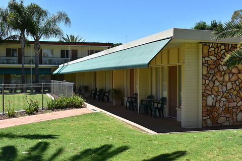 Motel Riverina - Accommodation Asia 2