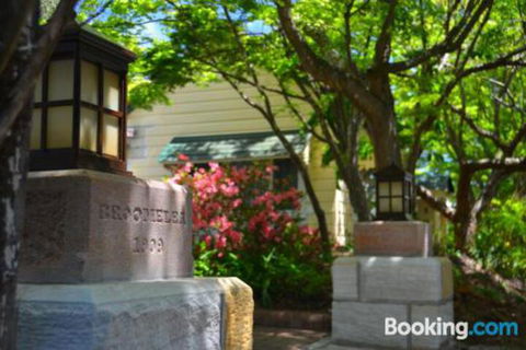 Broomelea Bed & Breakfast - Accommodation Asia 6