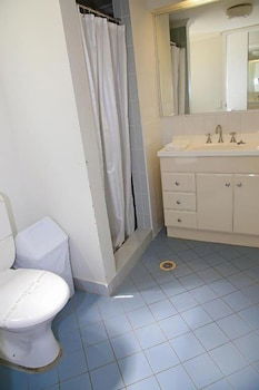 D'arcy Arms Motel - Accommodation Guide 4