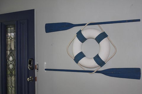 Avoca Beach Cape Cottage - Accommodation Guide 4