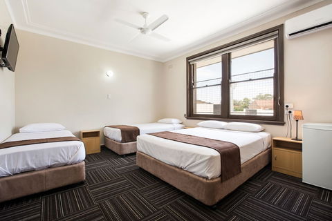 Toongabbie Hotel - Accommodation Asia 4