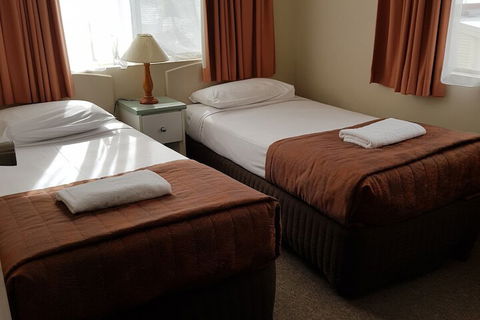 Earls Court Motor Inn - Accommodation Asia 7