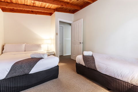 The Cottages At Hepburn Springs - Accommodation Guide 1