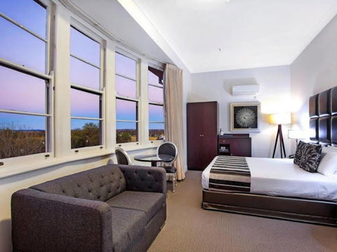 Monte Pio Hotel & Conference Centre - Accommodation Asia 1