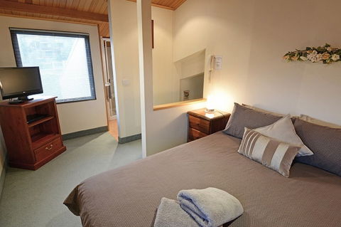 Falls Creek Country Club - Accommodation Asia 4