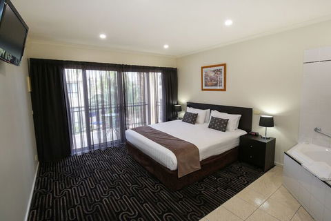 Aquarius Apartments And Cabins - Accommodation Asia 5