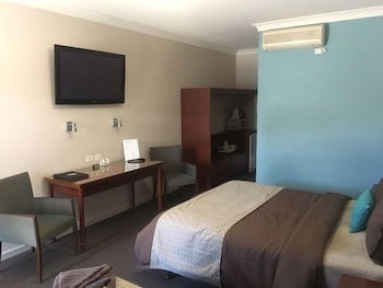 Pastoral Hotel Motel - Accommodation Asia 0