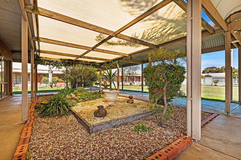 All Rivers Motor Inn - Accommodation Guide 0