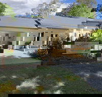 G.g's By The River - Accommodation Asia