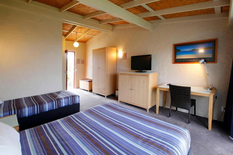Torquay Hotel / Motel - Accommodation Guide 3