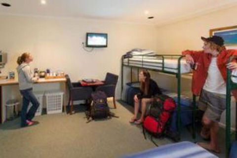 Adventure Backpackers Port Lincoln - Accommodation Asia 0