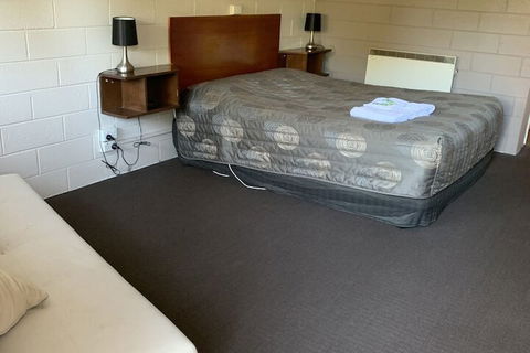 Tartan Motel - Accommodation Asia 7