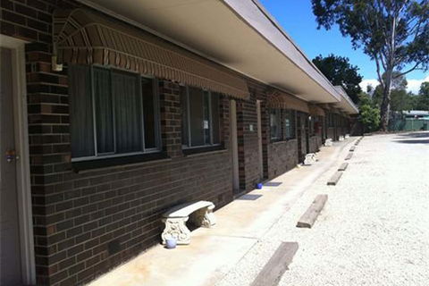 Tartan Motel - Accommodation Asia 1