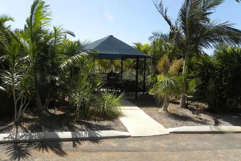 Carnarvon Central Apartments - Accommodation Asia 4