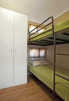 Captain Cook Holiday Village - Accommodation Asia 6