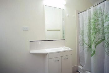 Captain Cook Holiday Village - Accommodation Asia 1