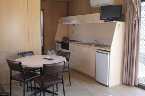 Avondel Caravan Park - Accommodation Guide 4