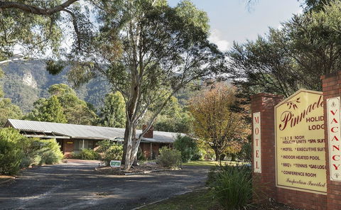 Pinnacle Holiday Lodge - Accommodation Asia 2