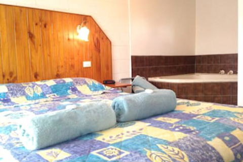 Pelicans Motel San Remo - Accommodation Guide 1