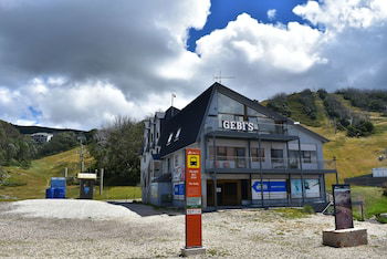 Gebi's Apartments Falls Creek - Accommodation Guide 0