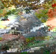 Woolrich Historic Garden Cottage - Accommodation Asia