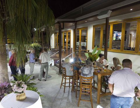 Central Motor Inn - Accommodation Guide 5